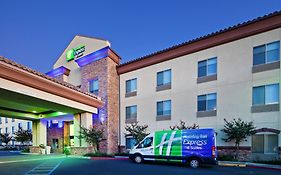 Holiday Inn Express & Suites Clovis Fresno Area, An Ihg Hotel Exterior photo