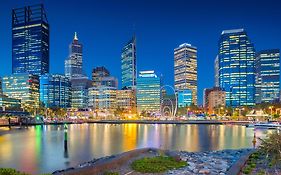 Holiday Inn Perth City Centre, An Ihg Hotel Exterior photo