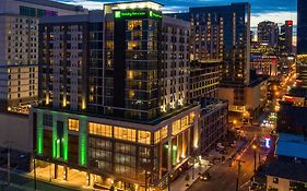 Holiday Inn & Suites Nashville Downtown Broadway Exterior photo