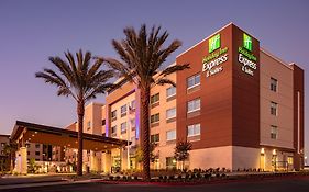 Holiday Inn Express & Suites - Moreno Valley - Riverside, An Ihg Hotel Exterior photo