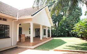 Jinja House Hotel Exterior photo