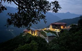 Willing Resort, Trongsa Kagha Exterior photo