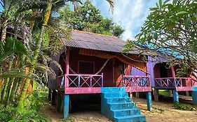 Fat Rabbit Beach Resort Kep Exterior photo