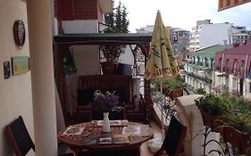 Apartment With Summer Terrace Batumi Room photo