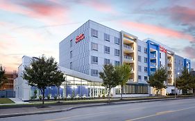 Hampton Inn & Suites Rochester Downtown Exterior photo