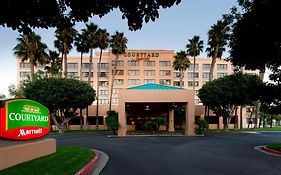 Courtyard By Marriott Cypress Anaheim / Orange County Hotel Exterior photo