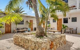 The Hut Bonaire Hotel Playa Exterior photo