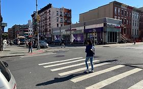 East Harlem Hostel New York City Exterior photo