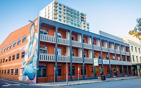 Yha Adelaide Central Hostel Exterior photo