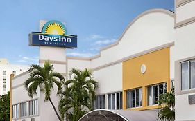 Days Inn By Wyndham Miami Airport North Exterior photo