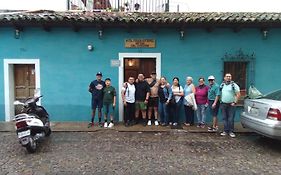 Hotel Posada Gutierrez Antigua Exterior photo