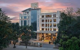 Hyatt Centric Rajpur Road Dehradun Hotel Exterior photo