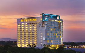 Swiss-Belcourt Bogor Hotel Exterior photo