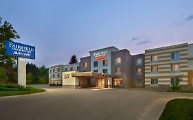 Fairfield Inn & Suites By Marriott Barrie Exterior photo