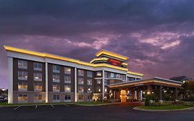 Hampton Inn Holland Exterior photo