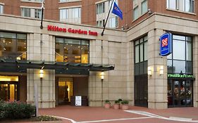 Hilton Garden Inn Baltimore Inner Harbor Exterior photo