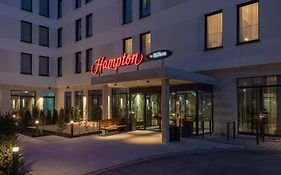 Hampton By Hilton Munich City North Hotel Exterior photo