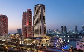 Hilton Doha The Pearl Hotel Exterior photo