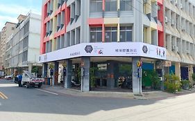 蜂巢膠囊旅店 - Hive B&B Hualien City Exterior photo