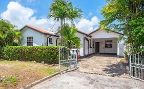 Beachy Cottage I Kitchen I Wi-Fi I Shaded Cabana I Parking Saint Philip Exterior photo