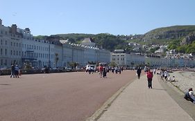 The Trevone, Llandudno Bed & Breakfast Exterior photo