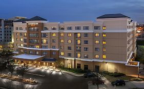 Courtyard By Marriott Newark Elizabeth Hotel Exterior photo