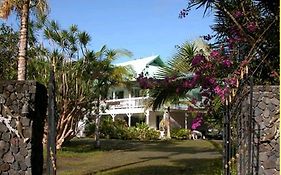 Lava Tree Tropic Inn Pahoa Exterior photo