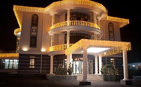 Donatello Boutique Hotel Almaty Exterior photo