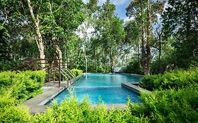 The Mountain Courtyard Thekkady Hotel Exterior photo