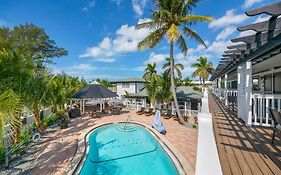 Tropic Isle At Anna Maria Island Inn Bradenton Beach Exterior photo