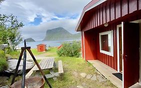 Haukland Camp Cabin Hotel Leknes Exterior photo