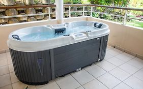 T2 Climatise Avec Jacuzzi A 5 Minutes Des Plages Apartment Les Trois-Ilets Exterior photo