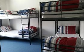 The Queens Hostel London Room photo