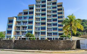 Apartamentos Playa Dorada Pampatar Exterior photo