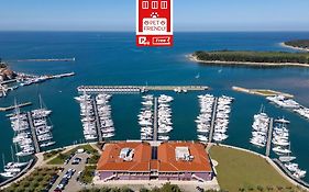 Boutique Hotel Nautica - Free Parking, Pet Friendly Novigrad  Exterior photo