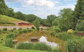 Kingsford Farm Lodges Whitestone Exterior photo