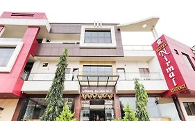 Super Townhouse Lalghati Near Airport Hotel Bhopal Exterior photo