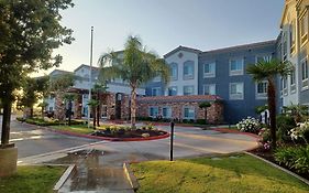 Spark By Hilton Redlands Hotel Exterior photo