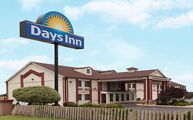 Days Inn By Wyndham Shawnee Exterior photo