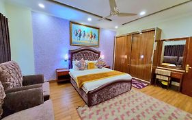 Hayyat Luxury Apartments Lahore Exterior photo