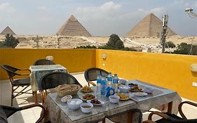 Pyramids Plateau View Bed & Breakfast Cairo Exterior photo