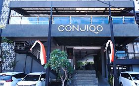 Conjioo Hotel Kuta Managed By Mhm Legian  Exterior photo