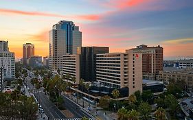 Marriott Long Beach Downtown Hotel Exterior photo