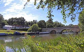 Shillingford Bridge Hotel Wallingford Exterior photo