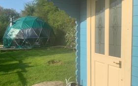 Ceridwen Glamping, Double Decker Bus And Yurts Hotel Llandysul Exterior photo