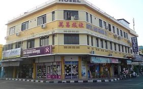 Hotel Ban Cheong Kangar Exterior photo