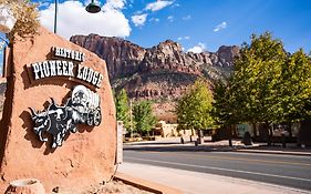 Pioneer Lodge Zion National Park-Springdale Exterior photo