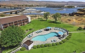 Columbia River Hotel, Ascend Hotel Collection The Dalles Exterior photo