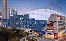 Toronto Marriott City Centre Hotel Exterior photo