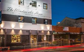 Pint On Punt Backpackers Hostel Melbourne Exterior photo